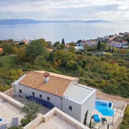 Soleil In Peaceful Location With A Sea View Casa de Férias *